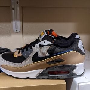 Air Max 90 Nike - Alter and Reveal